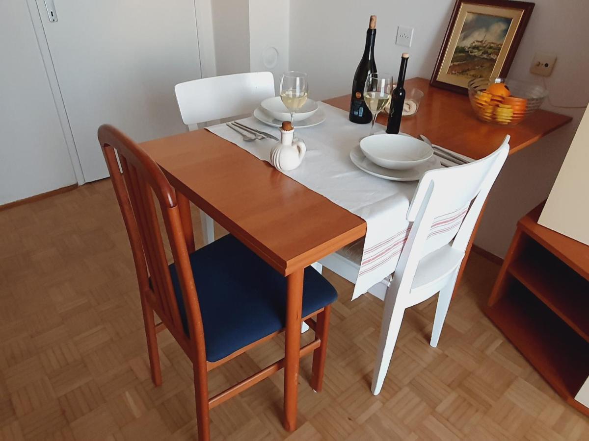 Apartment Gracijela Пореч Екстер'єр фото